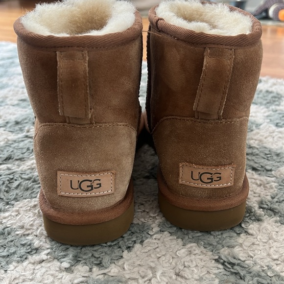 Mini Ugg Boot - Picture 2 of 4